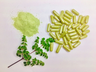 Moringa-karibska-vo-viacerych-formach