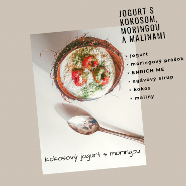 Jogurt s kokosom, moringou a malinami